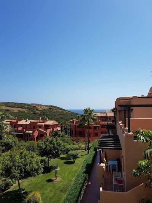 Penthouse Paradiso: 2Br Oasis In Casares Del Sol 외부 사진
